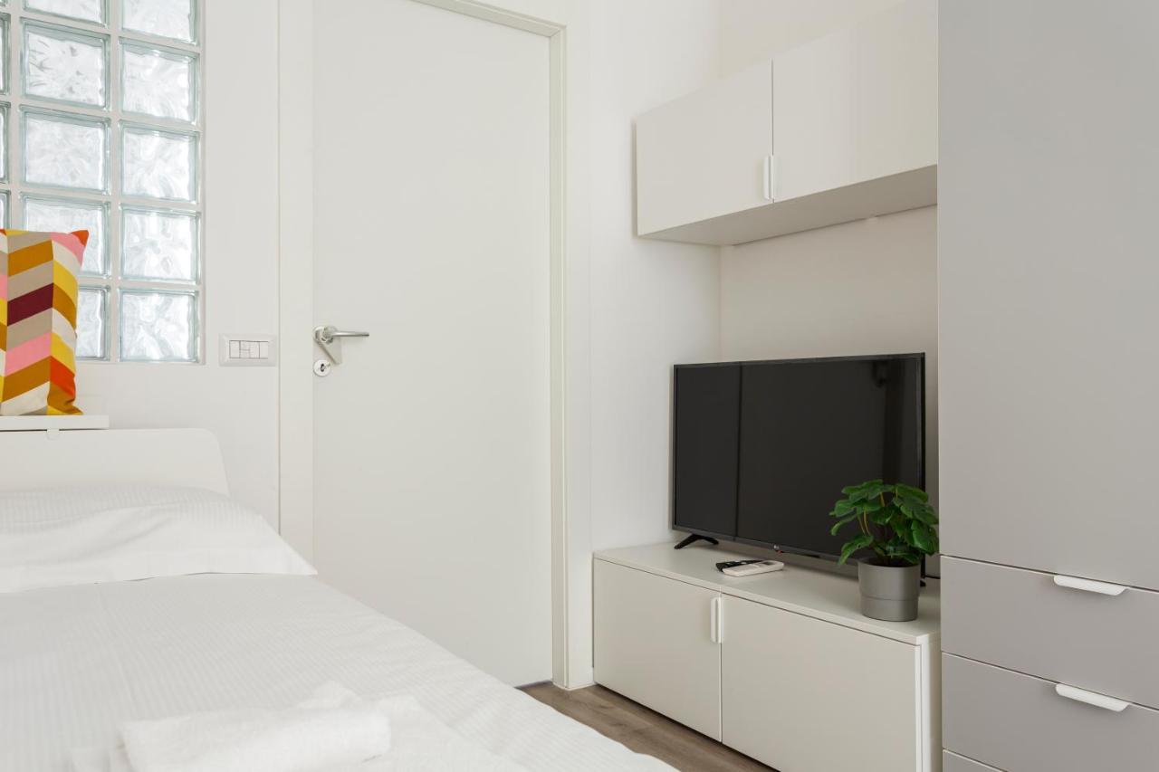 Skyview Nolo Studio Via Varanini Milan Bagian luar foto